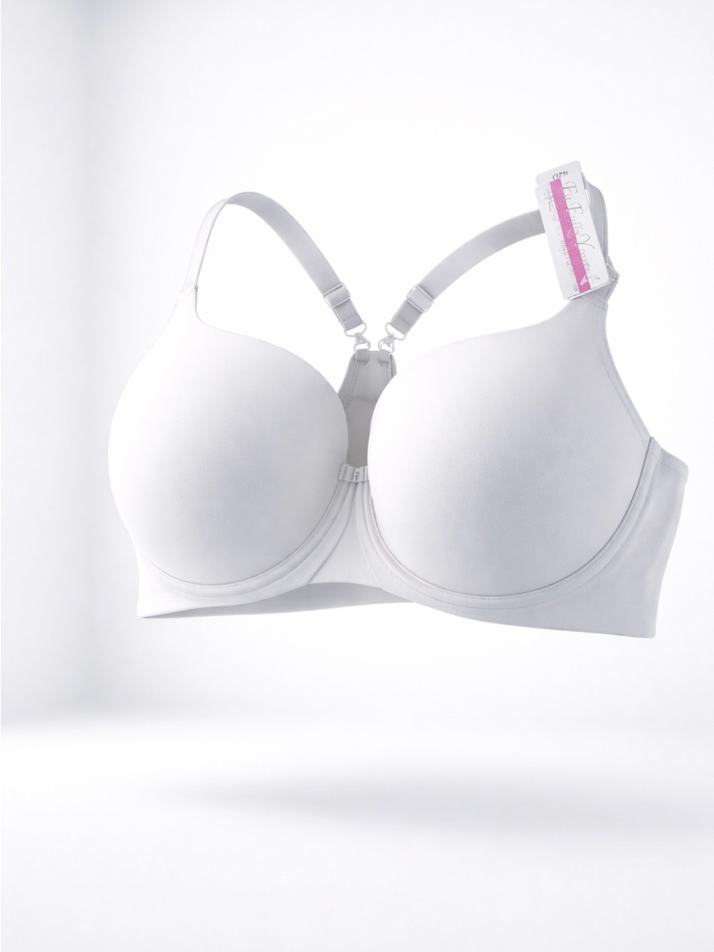 NWT 42 D White Underwire Bra with Molded Cups and Adjustable Straps